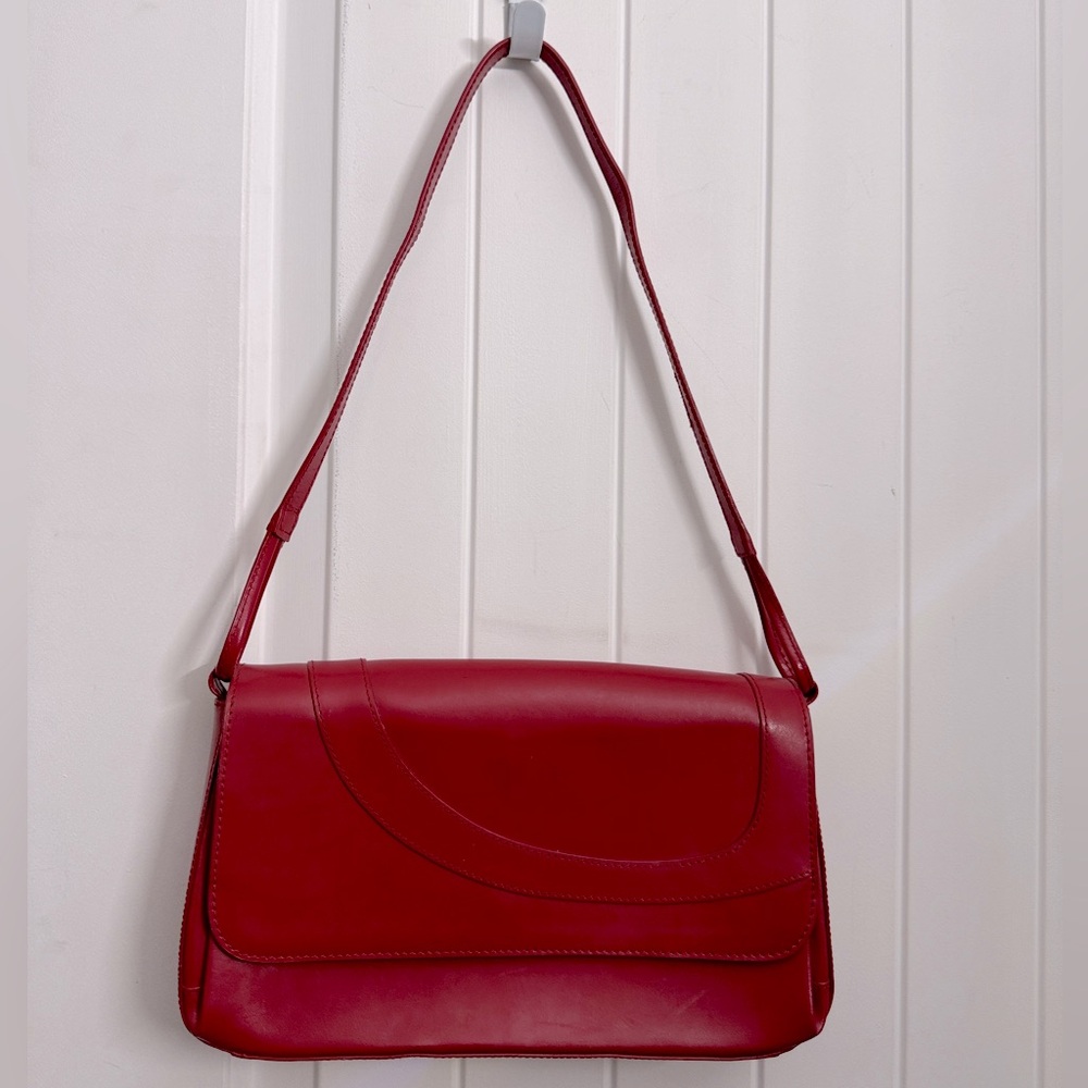 Susan Lucci red Shoulder purse